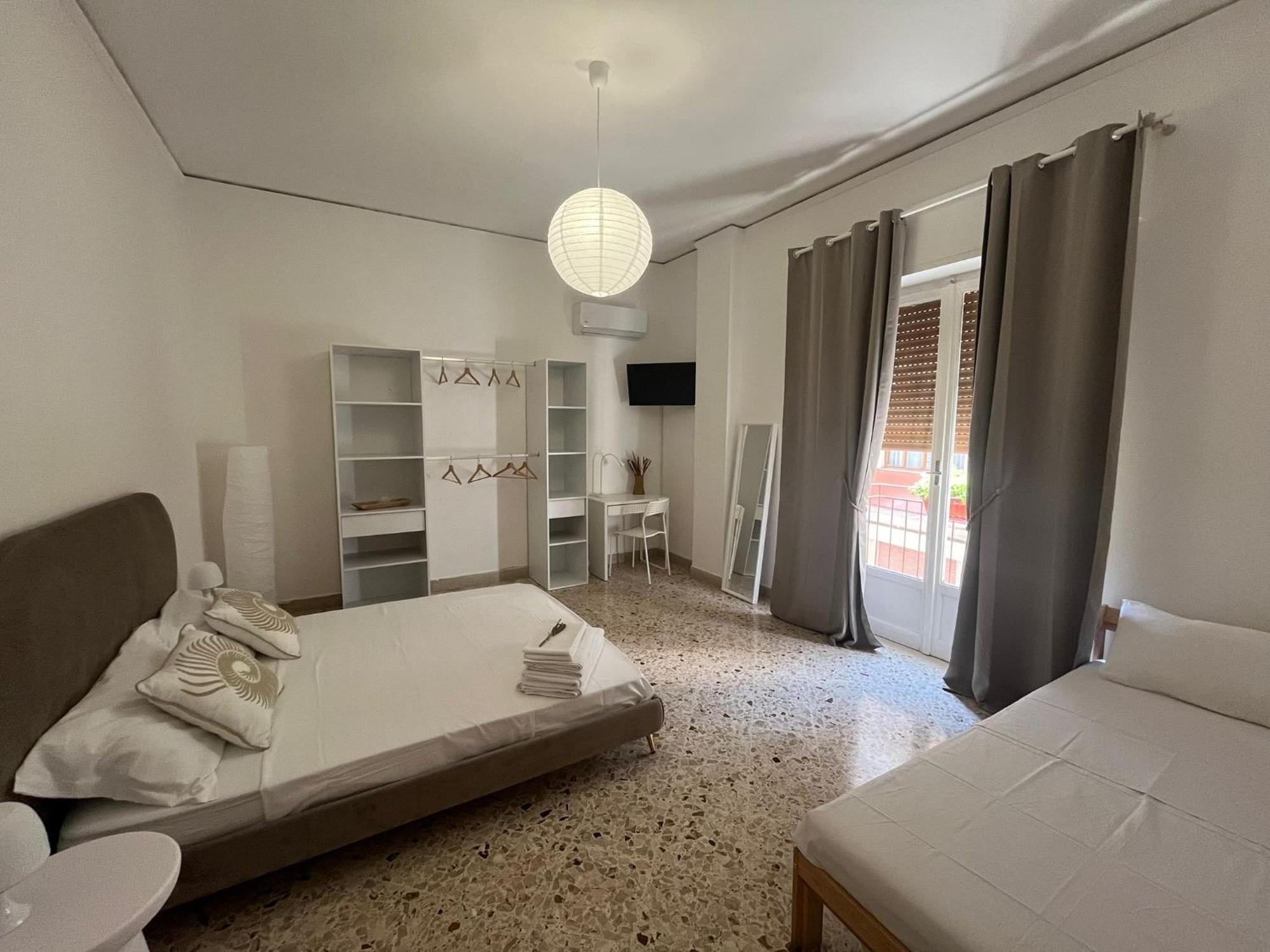 Casa Dei Nonni Di Yuri Bed & Breakfast Palermo Bagian luar foto