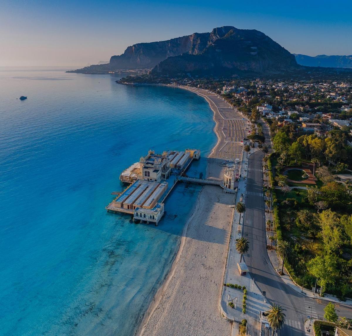 Casa Dei Nonni Di Yuri Bed & Breakfast Palermo Bagian luar foto